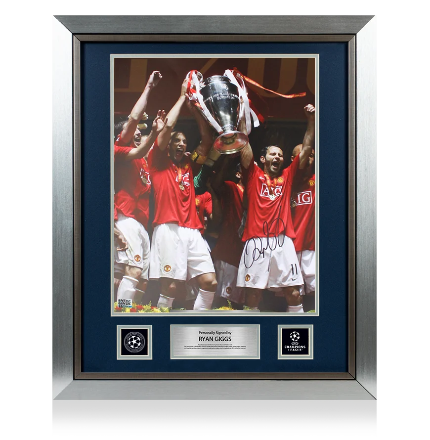 Ryan Giggs Official UEFA Champions League Signed and Framed Manchester United Photo: UEFA Champions League Winner